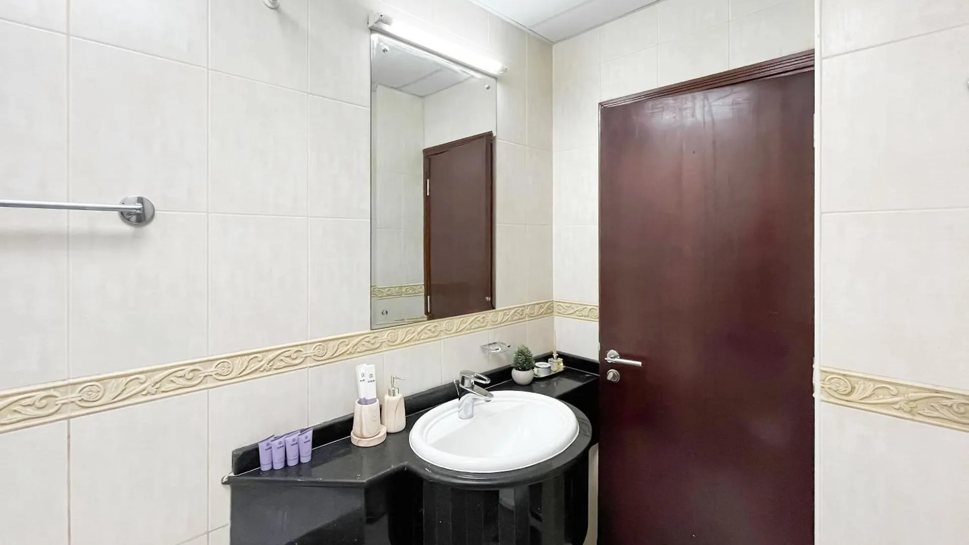 Apartment Livbnb-High Rise 1Br With Balcony Near Barasti Beach Dubai