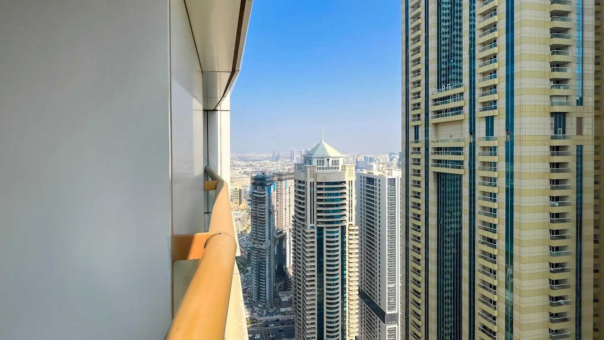 Livbnb-High Rise 1Br With Balcony Near Barasti Beach Dubai 0*,  United Arab Emirates